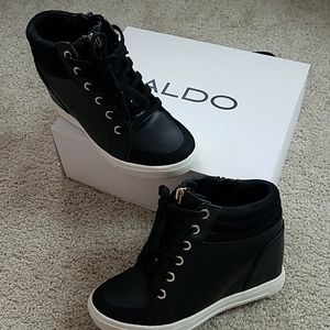 ALDO Black Wedge Sneakers - Size 5
